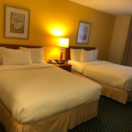 Hotel Baymont By Wyndham Coon Rapids Exterior foto